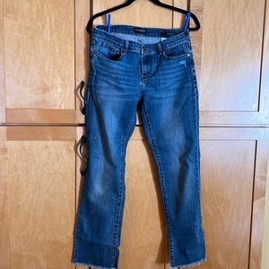 Banana Republic Girlfriend Jean size 28, raw edge
